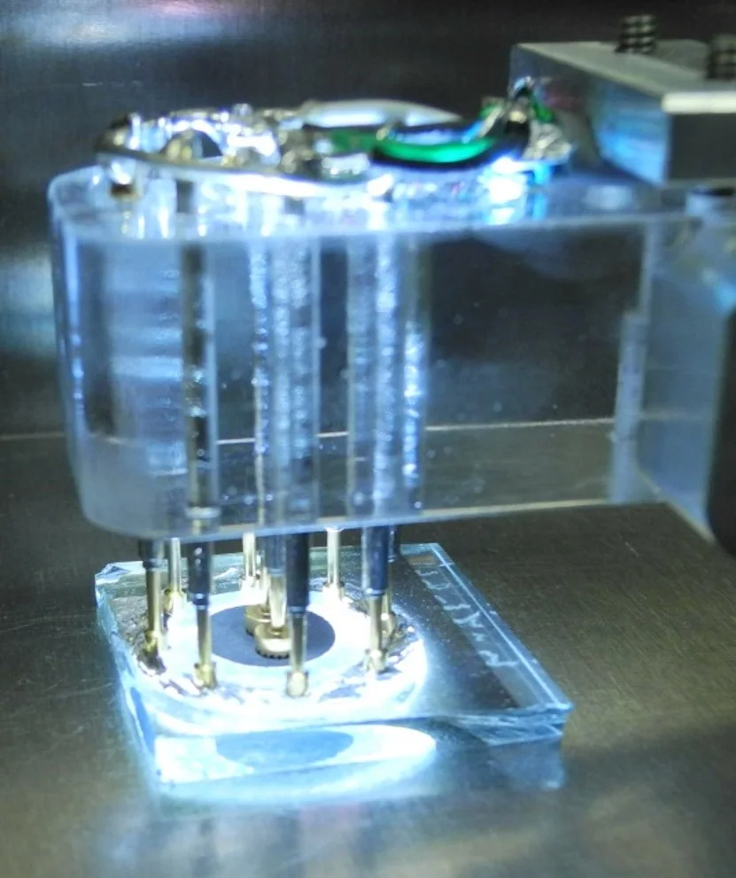 Instrumented solar cell test fixture